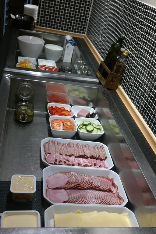 סטורומן Hotell Toppen מראה חיצוני תמונה